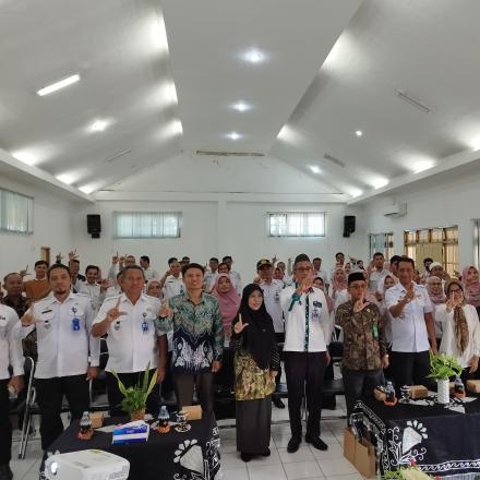 Pambakal Bawahan Seberang Hadiri Acara Sosialisasi Perpustakaan Bersama Camat Mataraman